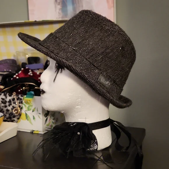 New Oneil hat - Picture 3 of 7